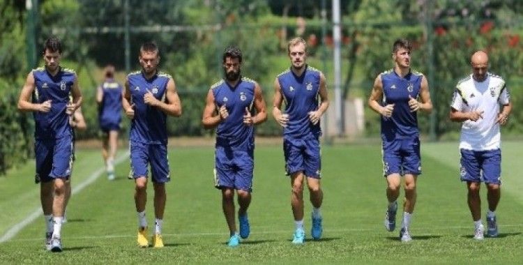 Fenerbahçe yeni sezon hazırlıklarını sürdürüyor