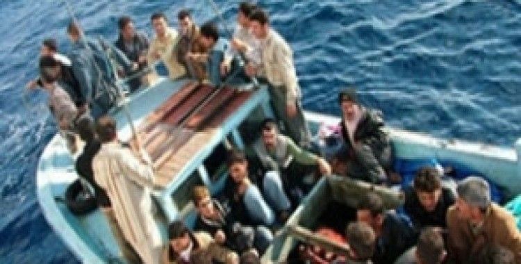 Ayvacık'ta 56 mülteci yakalandı