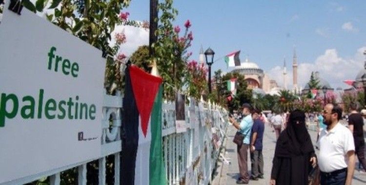 Sultanahmet'te Filistin ve Gazze standı
