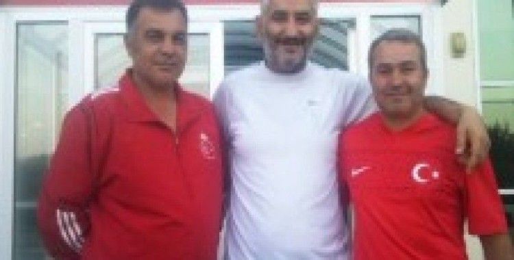 Adana Bölgesi Boks Antrenörü Ercüment Erdoğan milli takım kampından döndü