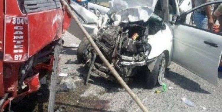 Karaman'da trafik kazaları, 6 yaralı