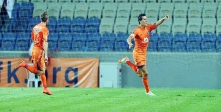 İstanbul Başakşehir yeni stadındaki ilk maçına Kasımpaşa karşısında çıktı