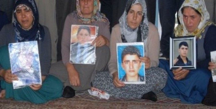 Diyarbakır'daki ailelerin 1 eylül dünya barış günü umudu
