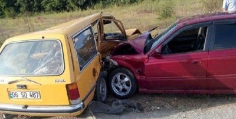 Sakarya'da trafik kazası, 1 ölü, 2 yaralı