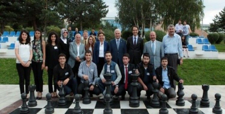  Türkiye'de satrancın gelişimi konulu söylesi
