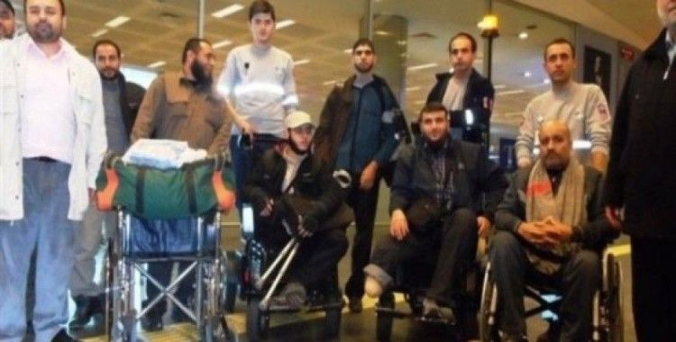 Filistinli yaralılar tedavileri için İzmir'e getirildi