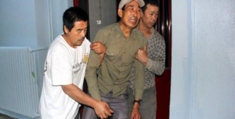 Çinli maden işçisi, ağabeyi için gözyaşı döktü