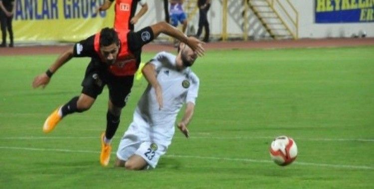 Eskişehirspor, deplasmanda Tarsus İdman Yurdu’nu 6-1 mağlup ederek tur atladı