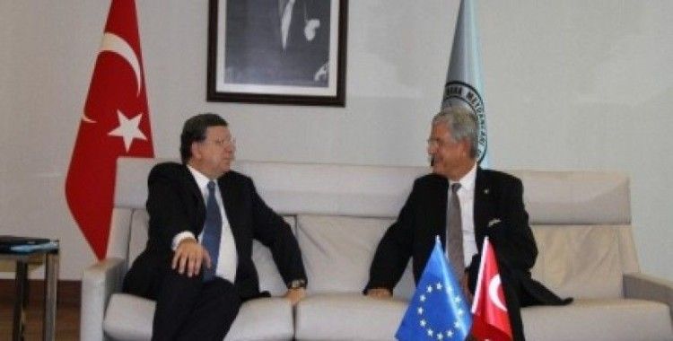 Avrupa Komisyonu Başkanı Barroso Türkiye'de