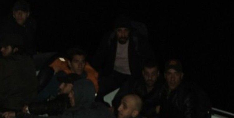 İzmir'de kaçak göçmen operasyonları