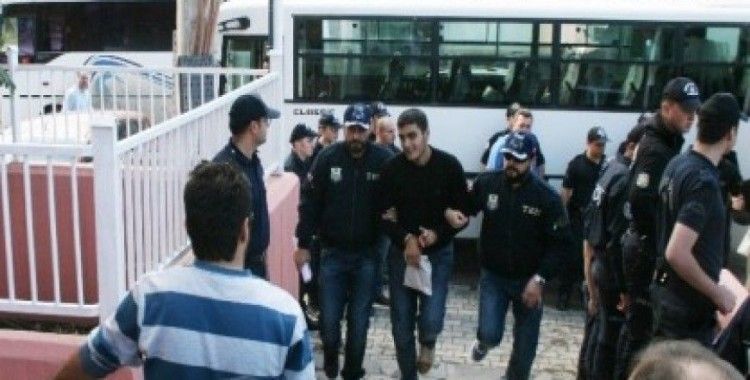 Iğdır'da okula molotoflu saldırı olayında 5 tutuklama