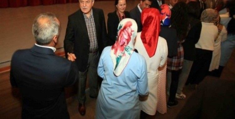 Başkan Karaosmanoğlu Gebze'de bayramlaştı