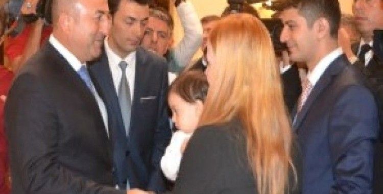 Çavuşoğlu, Musul'da alıkonulan konsolosluk çalışanları ile bir araya geldi