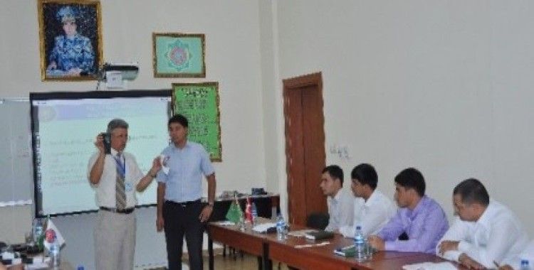 Türkmenistan'lı polislere eğitim