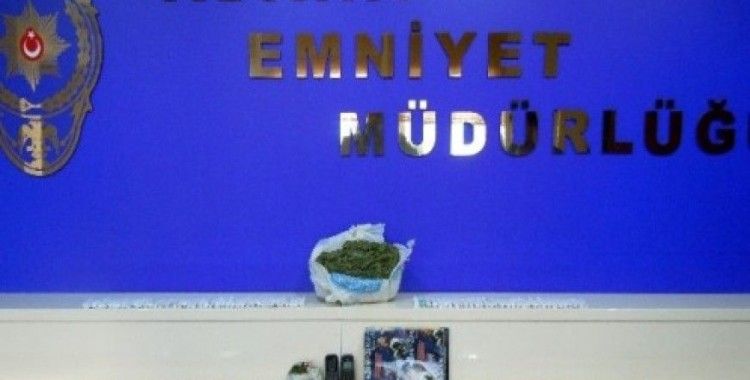 Adana polisinden uyuşturucu operasyonu
