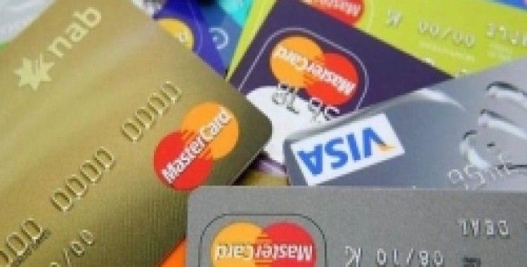 Kredi kartına faizi ihtiyaç kredisi belirleyecek