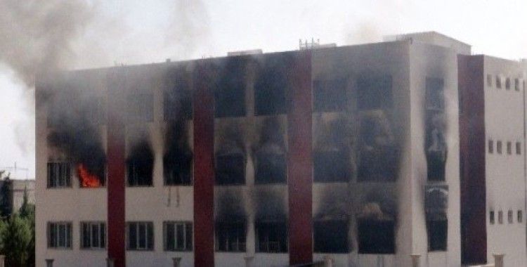 Nusaybin'de bir yurt ateşe verildi
