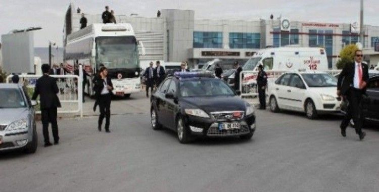 Başbakan Davutoğlu Kayseri'de