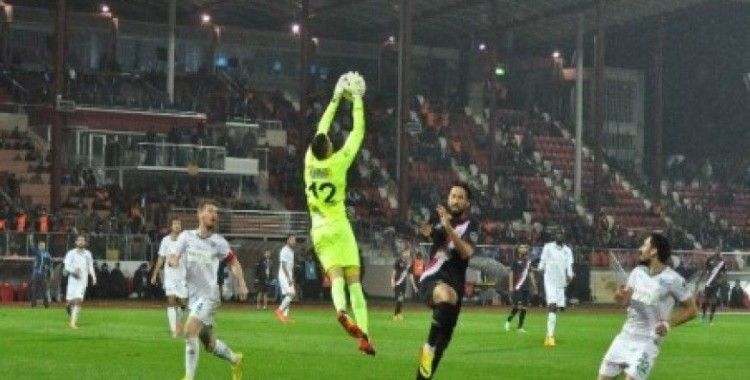 Balıkesirspor kendi sahasında Bursaspor’a 5-0 mağlup oldu