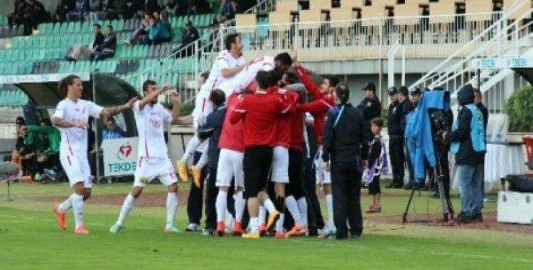 Denizlispor, Boluspor’a 3-0 yenilerek ligdeki ilk mağlubiyetini aldı