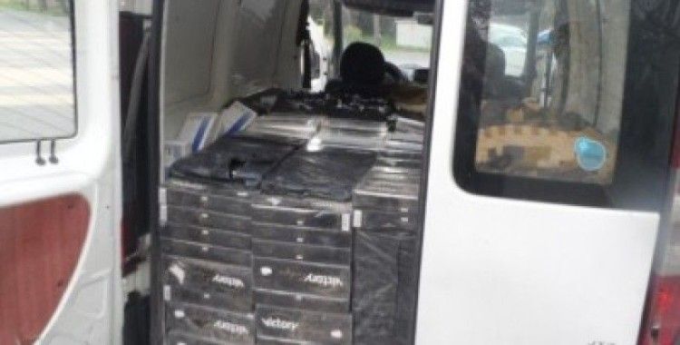 Jandarma 11 bin 500 paket kaçak sigara ele geçirdi