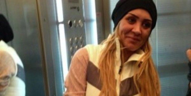 Şarkıcı kadın, eski sevgilisini öldürdüğü iddiasıyla gözaltında