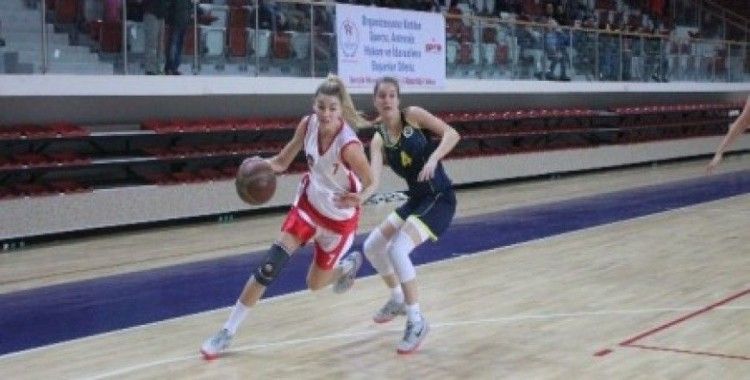 Yalova VIP Gençlikspor evinde Fenerbahçe Koleji’ne 78-61 mağlup oldu