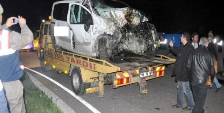 Bursa da zincirleme kaza 11 yaralı