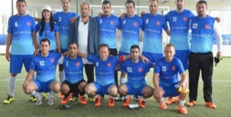 Acıbadem Adana Futbol Takımı finale yükseldi