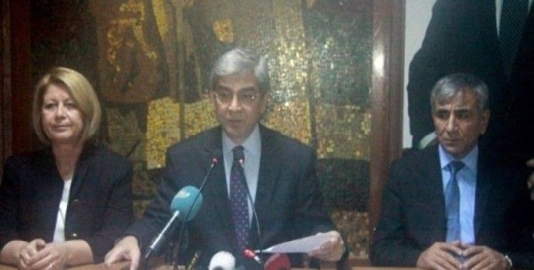 CHP İl Başkanı ve Yönetim Kurulu üyeleri istifa etti