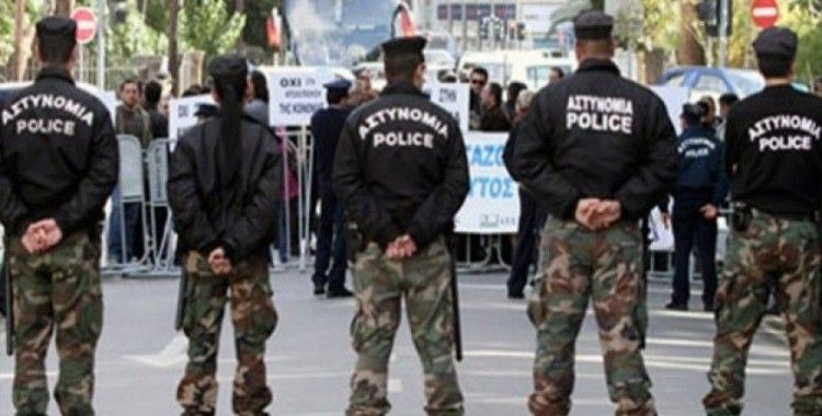 Güney Kıbrıs'taki bazı elçiliklerde terör tedbiri alındı