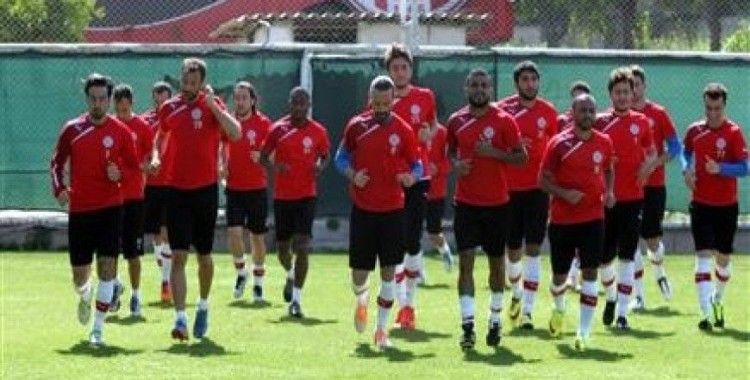Antalyaspor yönetiminden taraftara ücretsiz maç fırsatı