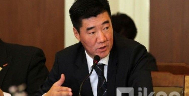 S.Byambatsogt:'Borçlanma oranını arttırmayı artık kabul etmemiz gerekiyor'