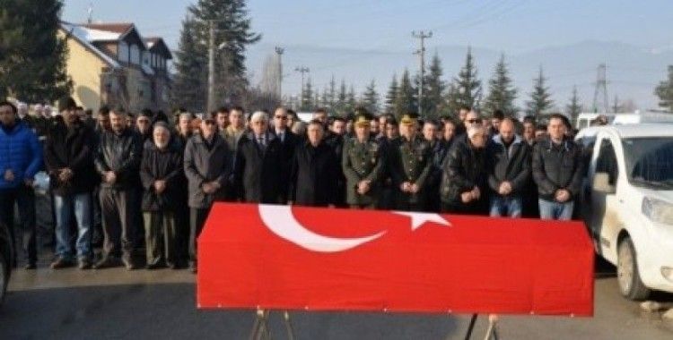 Bolulu Kıbrıs gazisi toprağa verildi