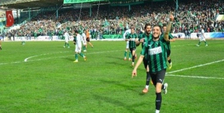  Kocaelispor, evinde Kozlu Belediyespor’u 1-0 yendi