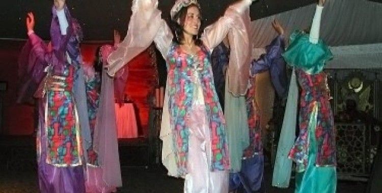  Rüyada çiftetelli oynamak görmek ne demek ? 