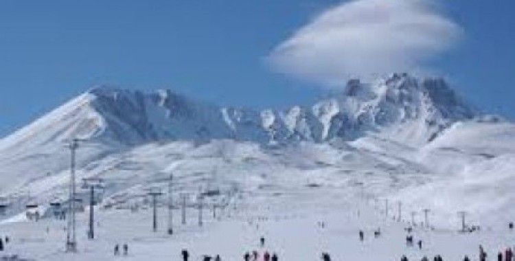 Erciyes kayak merkezinde sömestr sevinci