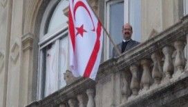 KKTC bayrağı hangi AB ülkesinde dalgalanmaya başladı