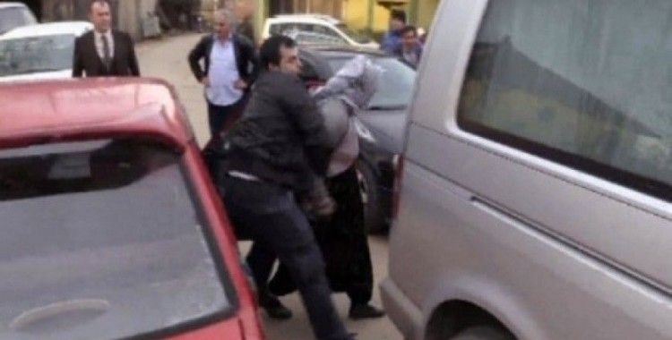 Uyanık hırsızları belediye başkanının koruma polisleri yakaladı