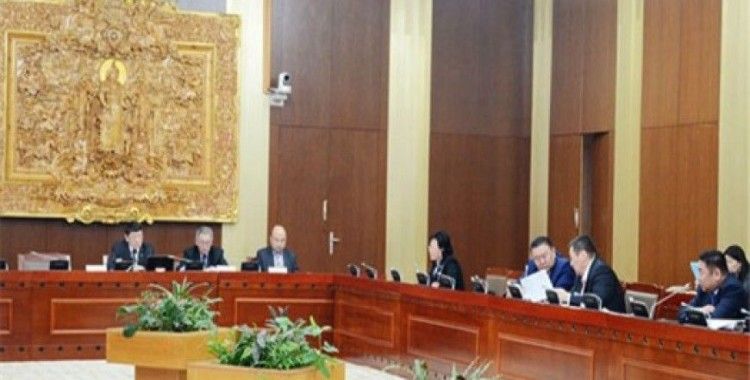 Erdenes Tavantolgoy 854 milyar MNT borçlu 