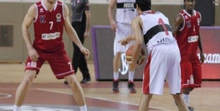Eskişehir Basket ile TED Ankara Kolej 97-85 gülen taraf