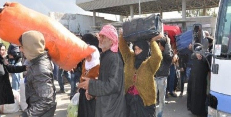 Silopi'de mahsur kalan suriyeliler Irak'a gönderildi