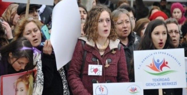 Tekirdağlılar kadına şiddete karşı yürüdü