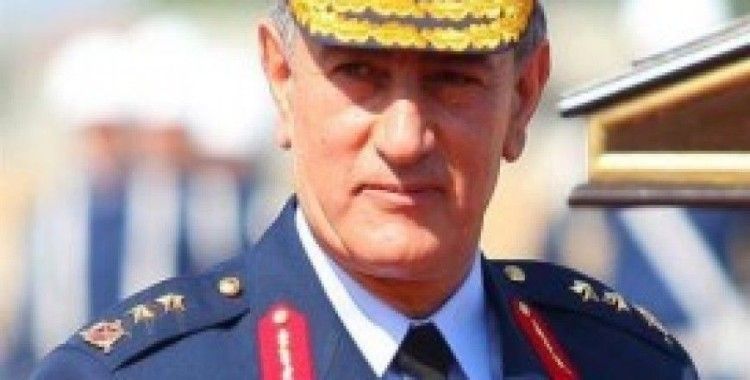 Hava Kuvvetleri Komutanı Akın Öztürk, F-4'e ile denetim aptı