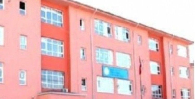 Zümrütevler İlkokulu'na nasıl giderim ?