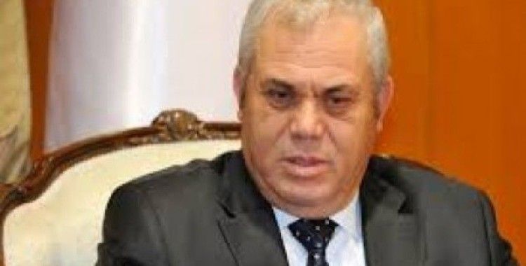 Başbakan, eylemciyi polisin elinden kurtardı