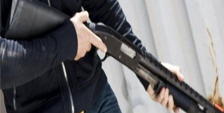 Bakırköy’de zabıtaya pompalı tüfekle saldırı