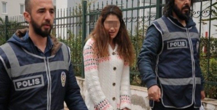 Hırsızlık zanlısı genç kız, polis tarafından suçüstü yakalandı