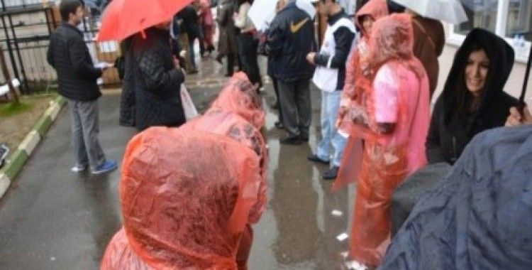 CHP aday adaylarından ön seçim öncesi lokma ikramı