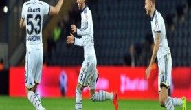 Kanarya, yarı finale uçtu